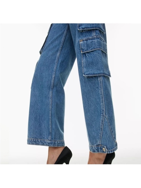 Aritzia Denim Forum The 90's Millie hi-rise cargo jeans loose barrel sz 26 - Picture 3 of 10